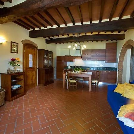 Tenuta Di Sticciano Чертальдо